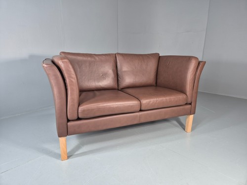Vintage seater settee brown - seater,
